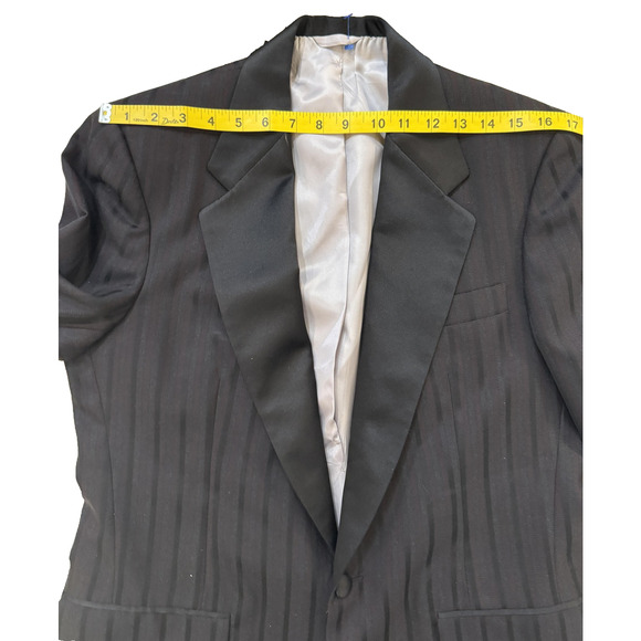 Neiman Marcus Tuxedo Blazer Mens 40 Pinstripe Satin Lapel Single Button Formal - Picture 8 of 10